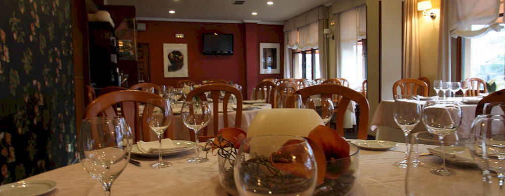 Hostal Restaurante Méndez Villafranca Del Bierzo Extérieur photo